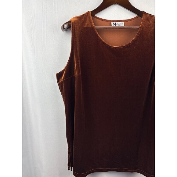 Women’s Maggie Sweet 1X Brown Velvet Sleeveless Blouse - Picture 2 of 5